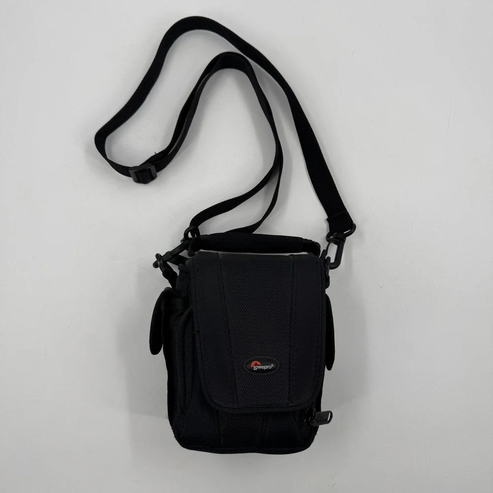 Lowepro Edit 100 Camera Bag Unisex OS Black Padded Shoulder Strap Utility Case